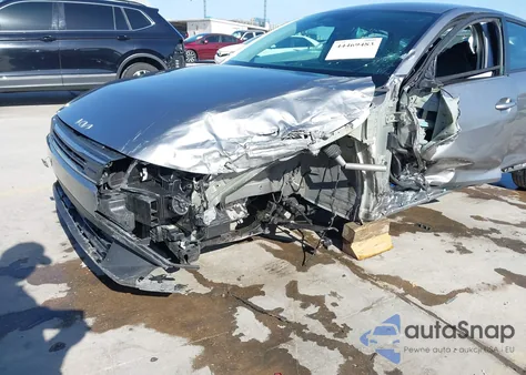 2025 Kia K4 Lxs from USA, damaged, VIN 3KPFT4DE8SE046054